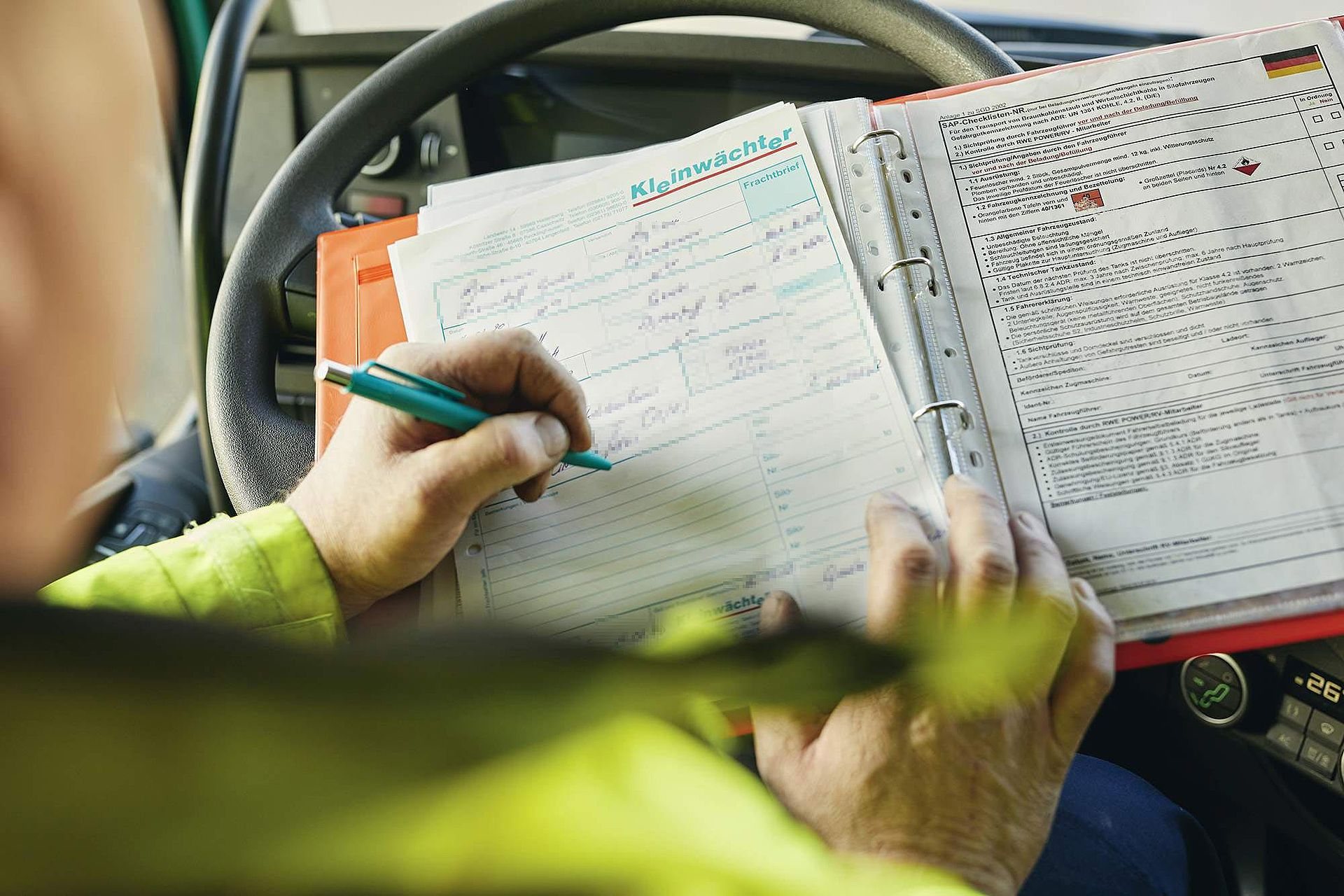 Dokumentierte Sicherheitsprüfung für Gefahrgut-Silotransporte